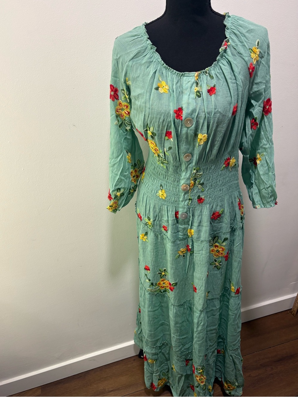 Fig and Flower Aqua Floral Embroidered Button Front Maxi Dress Boho L - Picture 3 of 10